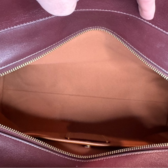 Coach Soft Empire 40 Carryall in Merlot - used 1x! - Picture 7 of 10